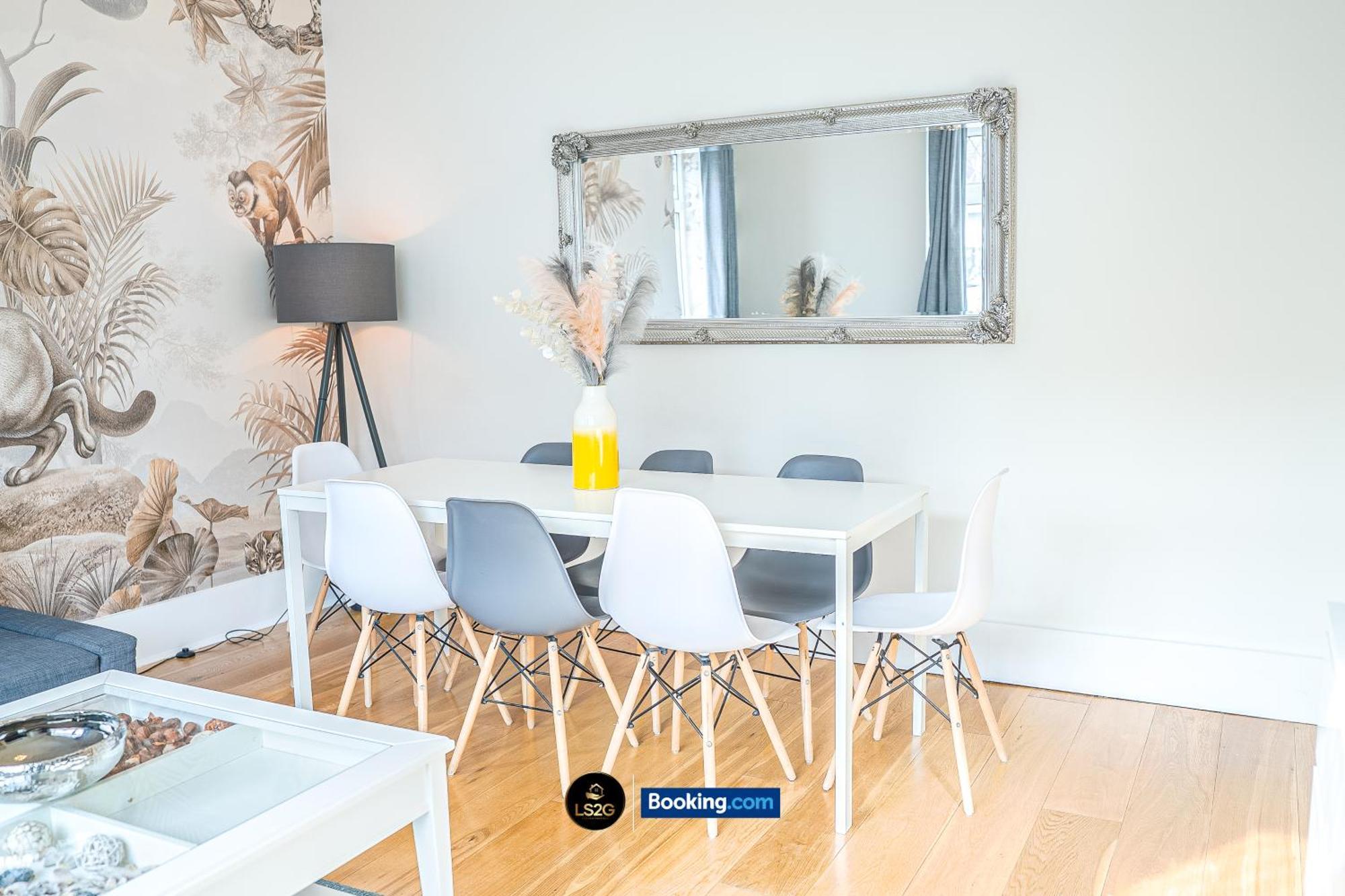 Stunning House By Ls2G Short Lets & Serviced Accommodation Greater London With Free Wifi Londres Exterior foto