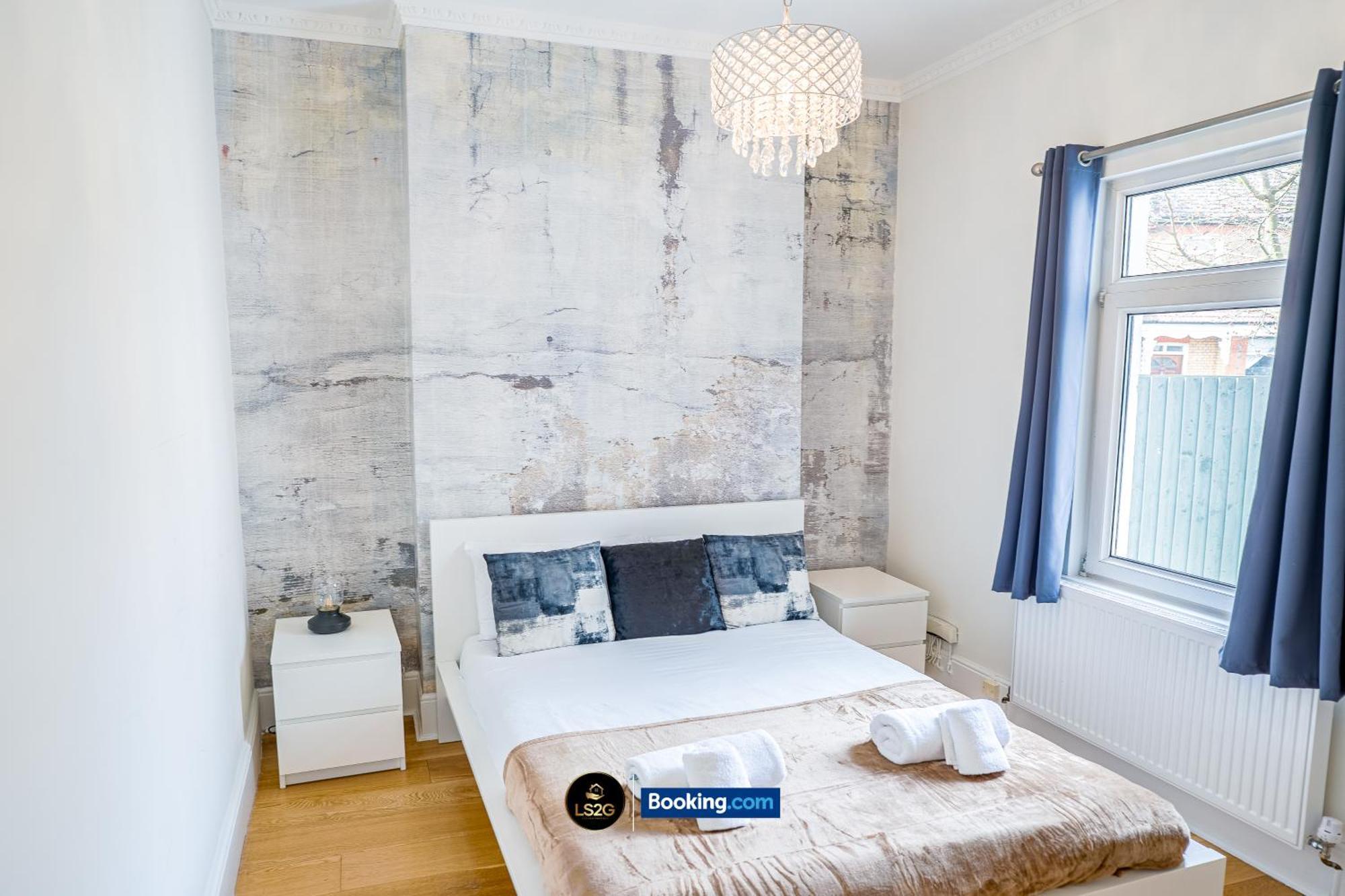 Stunning House By Ls2G Short Lets & Serviced Accommodation Greater London With Free Wifi Londres Exterior foto