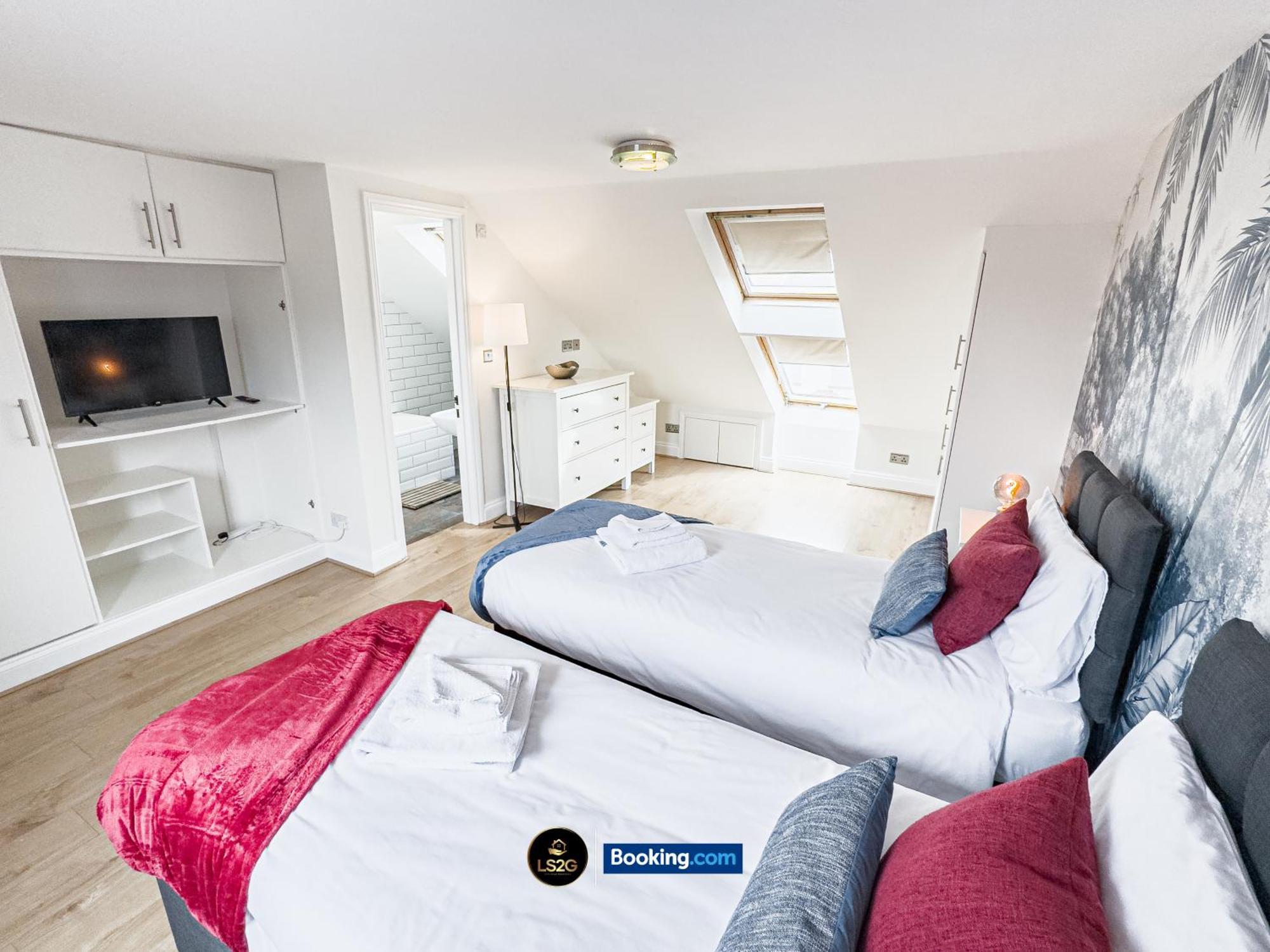 Stunning House By Ls2G Short Lets & Serviced Accommodation Greater London With Free Wifi Londres Exterior foto